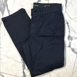 Men’s Calvin Klein Navy Blue Infinite Flex Waist Slim Classic Design, 32x30